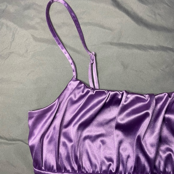 Chrome Purple Crop Tank - Picture 2 of 4